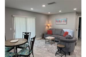 925 RHODES AVENUE, SARASOTA, FL 34237 Sold 03/17/25