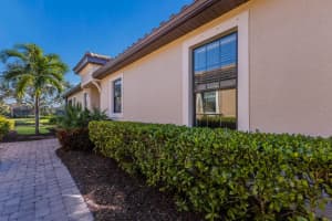 8224 VARENNA DRIVE, SARASOTA, FL 34231 Sold 05/21/25
