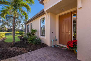 8224 VARENNA DRIVE, SARASOTA, FL 34231 Sold 05/21/25