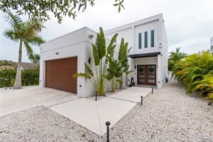 5906 Larchwood Ave, SARASOTA