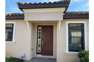 8199 VARENNA DRIVE, SARASOTA, FL 34231 Sold 05/12/25