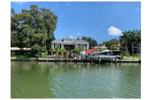 1541 BAY POINT DRIVE, SARASOTA, FL 34236 - MLS#MFRA4634377