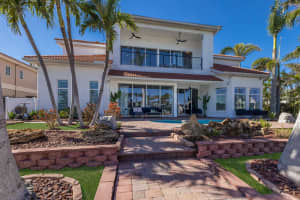 367 ROYAL FLAMINGO DRIVE, SARASOTA, FL 34236 - MLS#MFRA4634396