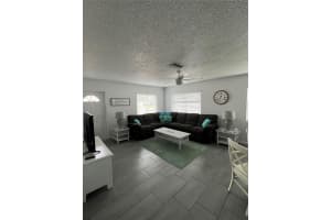 935 RHODES AVENUE, SARASOTA, FL 34237 Sold 06/16/25