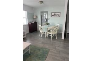 935 RHODES AVENUE, SARASOTA, FL 34237 Sold 06/16/25