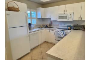 8370 WINGATE DRIVE, SARASOTA, FL 34238 - MLS#MFRA4634408