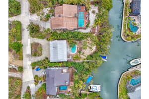 1226 SEA PLUME WAY, SARASOTA, FL 34242 Sold 04/11/25