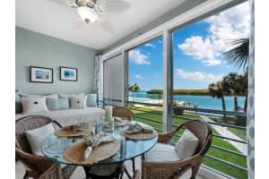 605 SUTTON PLACE, LONGBOAT KEY, FL 34228 Sold 07/29/25