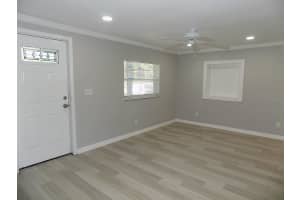 1323 36TH STREET, BRADENTON, FL 34205 Sold 04/01/25