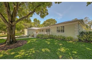 7331 WESTMORELAND DRIVE, SARASOTA, FL 34243 Sold 10/31/25