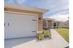 4050 DRAGON STREET STREET, NORTH PORT, FL 34288 Sold 04/16/25