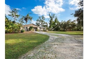 5645 CHURCHILL DOWNS ROAD, SARASOTA, FL 34241 - MLS#MFRA4634600