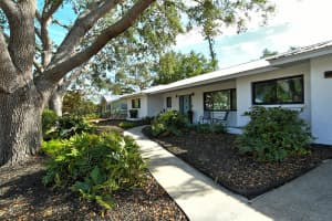 2708 SIESTA DRIVE, SARASOTA, FL 34239 Sold 03/18/25