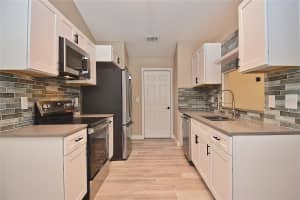 3511 65TH AVENUE CIRCLE, SARASOTA, FL 34243 Sold 04/15/25