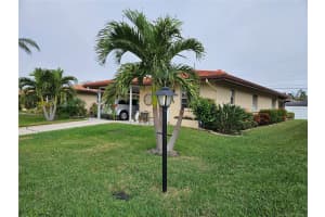 6431 AUBURN AVENUE, BRADENTON, FL 34207 Sold 03/21/25