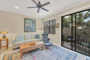 204 CREW COURT, SARASOTA, FL 34243 Sold 06/05/25