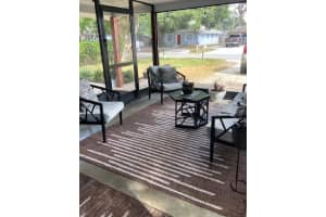 980 CHARLOTTE AVENUE, SARASOTA, FL 34237 Sold 04/29/25