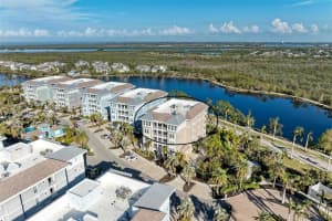 395 ARUBA CIRCLE, BRADENTON, FL 34209 Sold 05/23/25