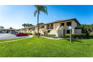 4532 Longwater Chase #37, SARASOTA