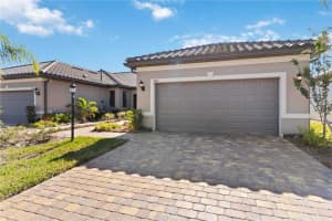 7620 SUMMERLAND COVE, BRADENTON, FL 34202 Sold 04/11/25