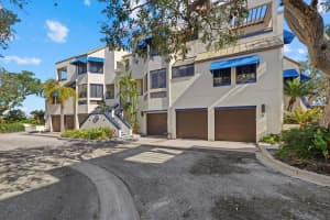 1918 HARBOURSIDE DRIVE, LONGBOAT KEY, FL 34228 Sold 03/24/25