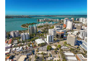 300 PINEAPPLE AVENUE, SARASOTA, FL 34236 Sold 02/20/25
