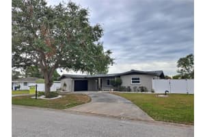 2430 Sunnyside Ln, SARASOTA