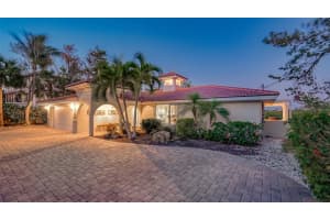 3858 Casey Key, NOKOMIS