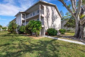 3981 MACEACHEN BOULEVARD, SARASOTA, FL 34233 Sold 02/28/25