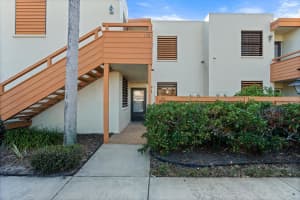 151 WILD PALM DRIVE, BRADENTON, FL 34210 Sold 05/01/25