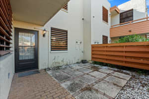 151 WILD PALM DRIVE, BRADENTON, FL 34210 Sold 05/01/25