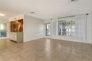 418 SARABAY ROAD, OSPREY, FL 34229 Sold 04/30/25