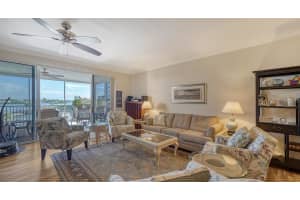 1260 DOLPHIN BAY WAY, SARASOTA, FL 34242 Sold 04/01/25