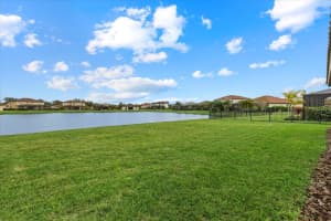 3713 SAVANNA PALMS COURT, BRADENTON, FL 34211 Sold 05/12/25
