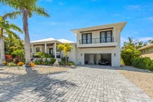 505 69TH STREET, HOLMES BEACH, FL 34217 Sold 08/06/25