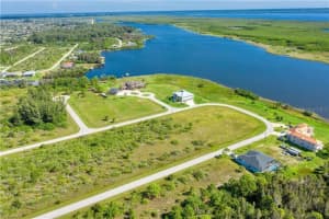 10106 LA GRANGE COURT, PORT CHARLOTTE, FL 33981 Sold 04/18/25