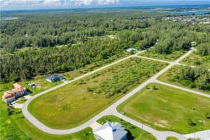 10106 LA GRANGE COURT, PORT CHARLOTTE, FL 33981 Sold 04/18/25