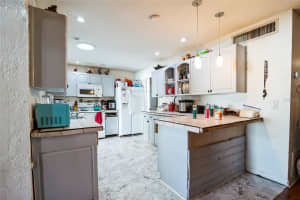 8115 ESPERANZA STREET, ORLANDO, FL 32817 Sold 07/17/25