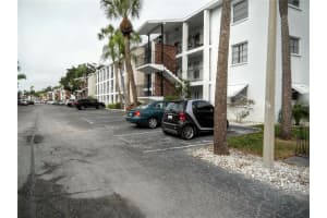 2075 Canal Dr #l36, BRADENTON