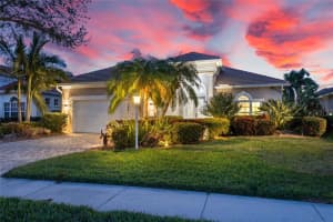 6947 LENNOX PLACE, UNIVERSITY PARK, FL 34201 Sold 05/15/25