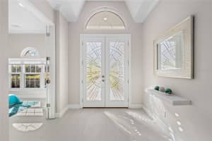 6947 LENNOX PLACE, UNIVERSITY PARK, FL 34201 Sold 05/15/25
