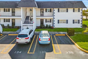 202 47th Avenue Dr W #334, BRADENTON