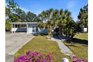 207 Waterway Cir Ne, PORT CHARLOTTE