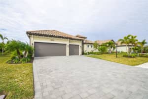 4814 SPARKLING SEA LANE, LAKEWOOD RANCH, FL 34211 Sold 06/26/25