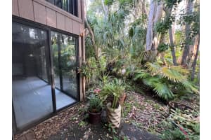 1677 BROOKHOUSE CIR #125, SARASOTA, FL 34231 Sold 01/31/25
