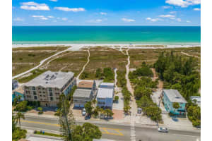600/602 BEACH ROAD, SARASOTA, FL 34242 Sold 06/05/25