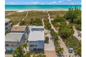 600/602 BEACH ROAD, SARASOTA, FL 34242 Sold 06/05/25