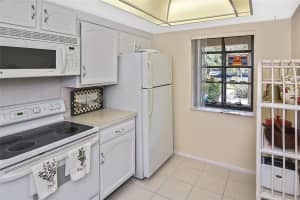 365 THREE LAKES LANE, VENICE, FL 34285 Sold 07/18/25