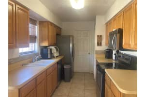 6621 ALPINE LANE, BRADENTON, FL 34208 Sold 03/27/25