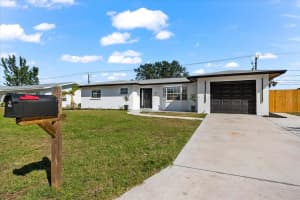 240 ALGIERS DRIVE, VENICE, FL 34293 Sold 05/07/25